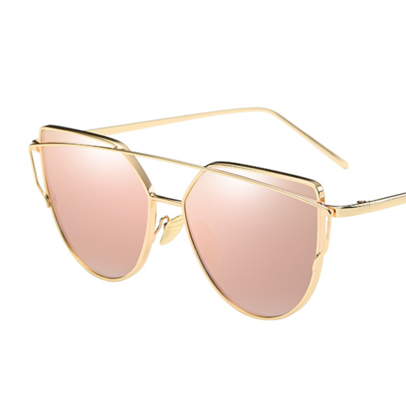 Cat Eye Oversized Mirrored Sunglasses Pink/Gold. - Picture 2 of 7